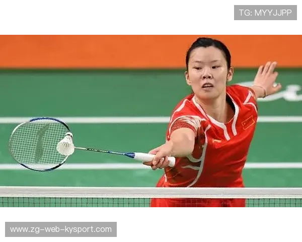 东京奥运会羽毛球赛场，李雪芮摘得女子单打金牌